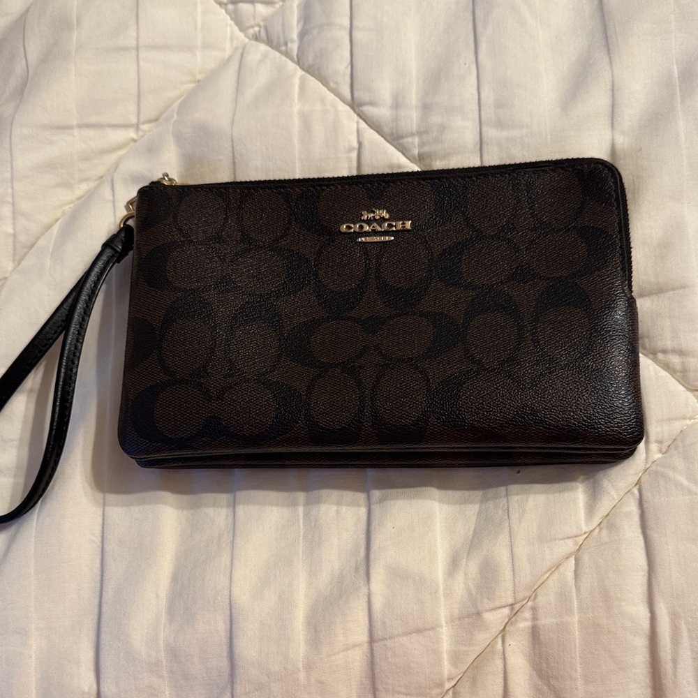Coach Signature Black and Brown Wristlet
